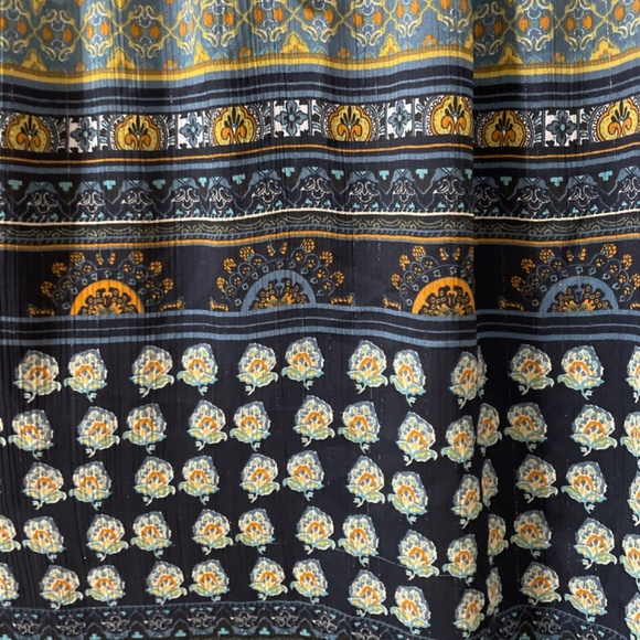 Women Medium Beautiful Boho Blouse with a Hint of Tinsel Spirited Spring - Picture 6 of 6